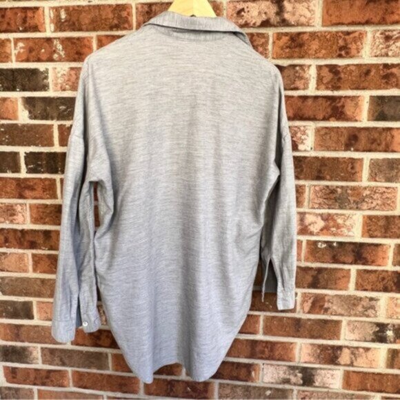 Aritzia Babaton EUC Utility Pocket Button Down Shirt Wool /Cotton Size L - Picture 2 of 9